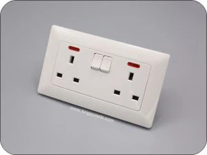 13 Amp İngiliz Çift Soket