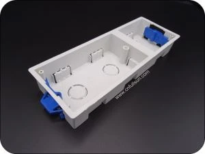 Ayarlanabilir Pabuçlu UK Standardı ile PVC Anahtar Kutusu